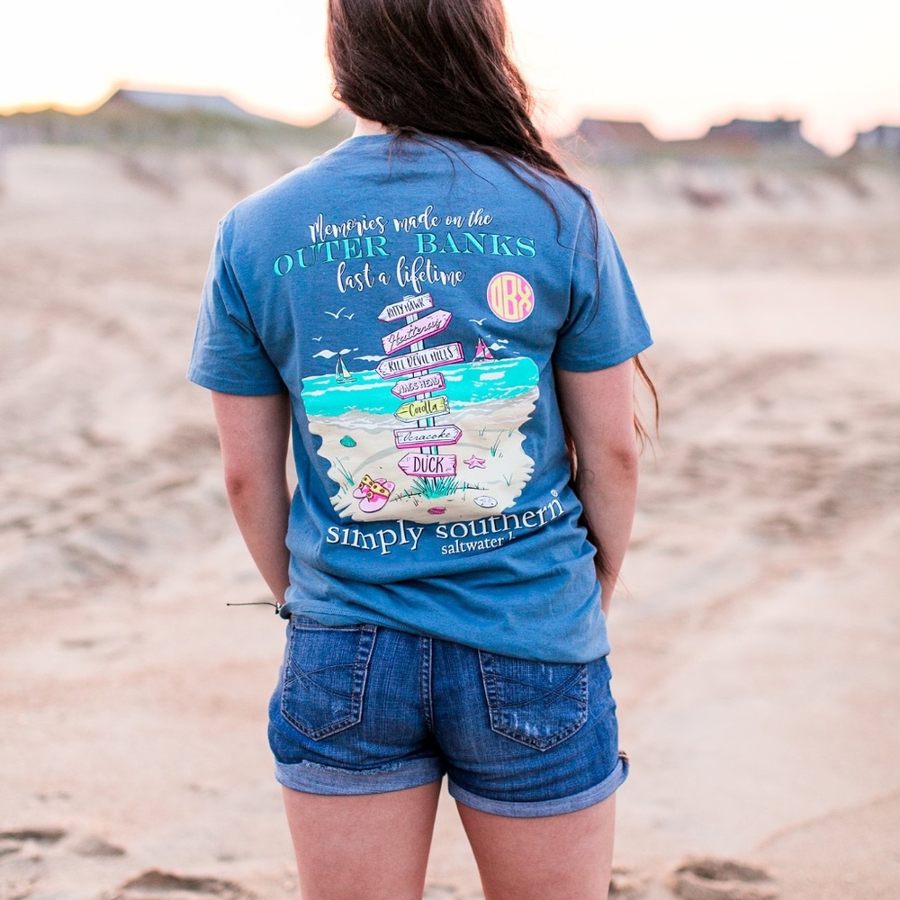 NWT Blue Simply Southern Outer Banks T-shirt